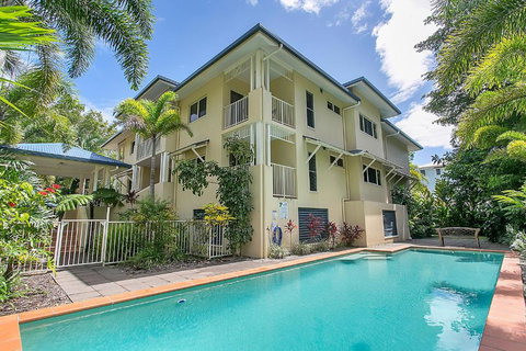 Arlington Apartments - Queensland Tourism 4