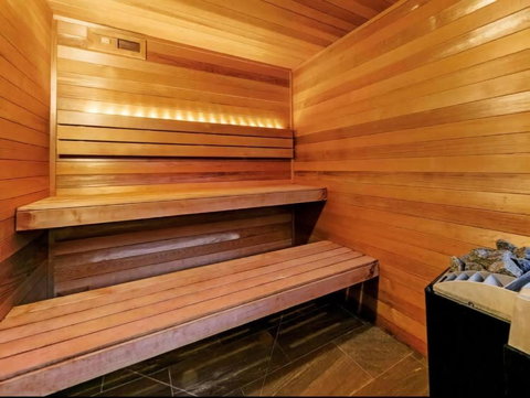 Aroha Moana - Solar Heated Pool, Sauna, Billiards - Queensland Tourism 4