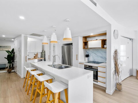 Artique - Hosted By Coastal Letting - Queensland Tourism 1