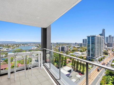 Artique - Hosted By Coastal Letting - Queensland Tourism 0