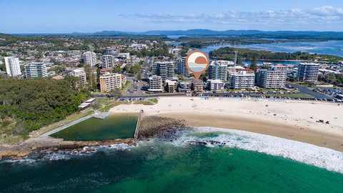 At The Beach, Debra Court Unit 5 - Queensland Tourism 1