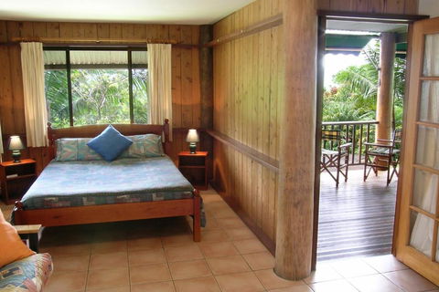 Atherton Blue Gum - Queensland Tourism 1