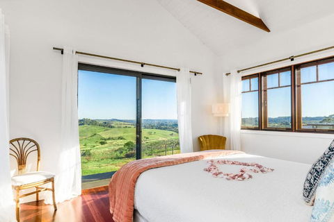 Aurora House - Queensland Tourism 2