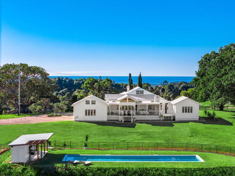 Aurora House - Queensland Tourism 0