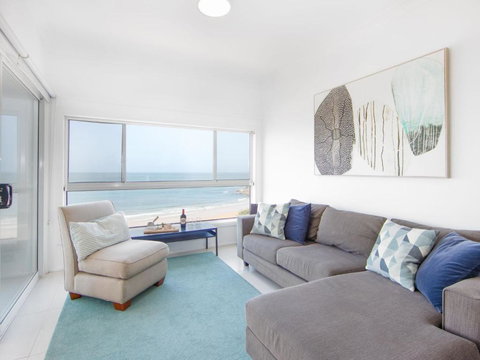 Avalon 3 - Queensland Tourism 0