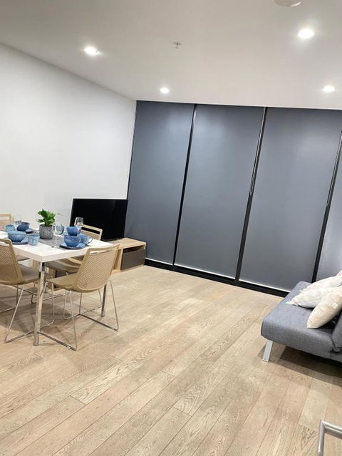 Avant - Queensland Tourism 4