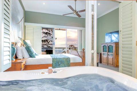 Avocado Sunset Bed & Breakfast - Queensland Tourism 0
