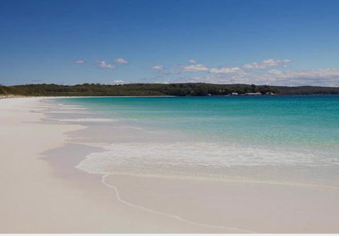 B & B On The Water - QLD Tourism 4