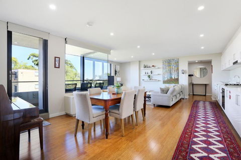 B314S - Waverton Village Heights - QLD Tourism 0