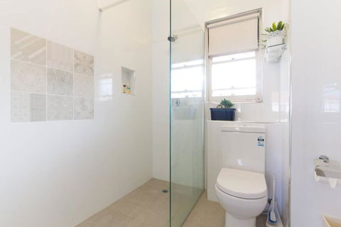 B7 Crawley Apartment 1 BRM & Sleepout Near UWA - QLD Tourism 1