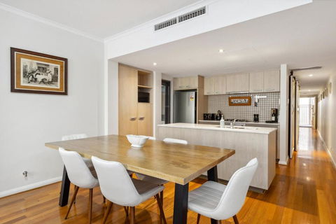 BANN2/5 - Bannister Heritage Hideaway - QLD Tourism 1