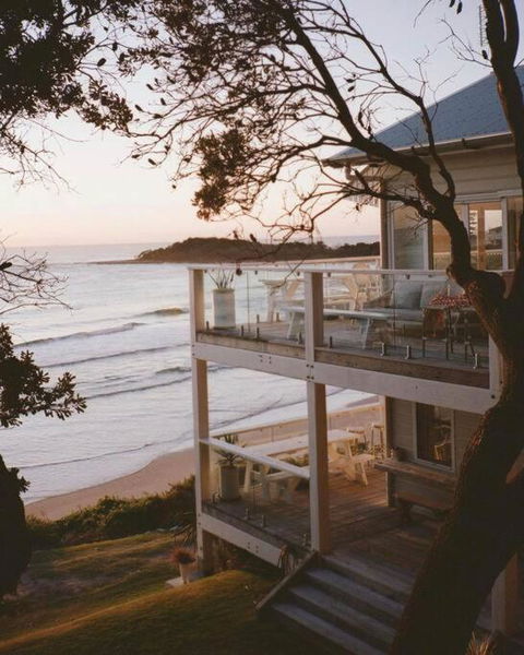 BAY PROPERTIES . Beach House Yamba - QLD Tourism 0