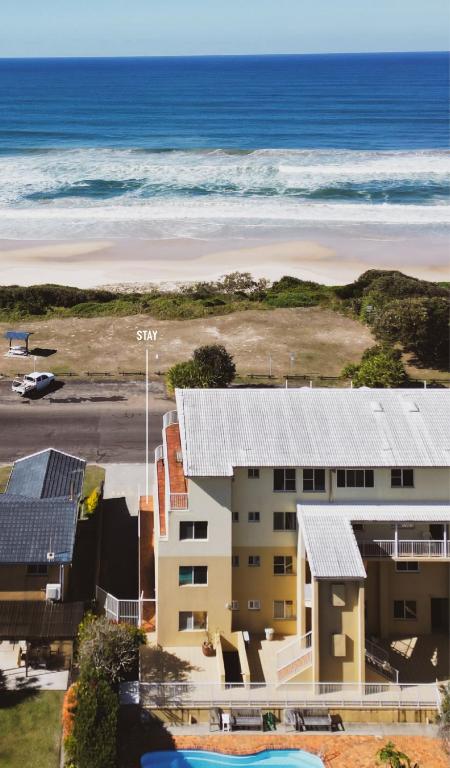 BAY PROPERTIES . Ocean Sounds - QLD Tourism 3