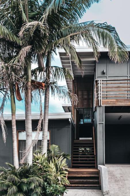 BAY PROPERTIES . The Big Chill - QLD Tourism 2