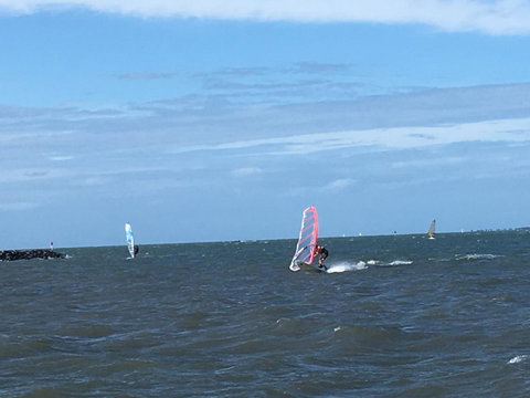 Absolute Waterfront - Queensland Tourism 29