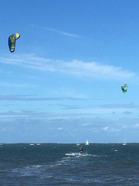 Absolute Waterfront - Queensland Tourism 27