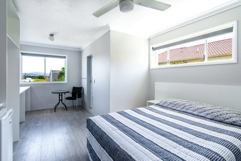 Burleigh Gold Coast Motel - QLD Tourism 9