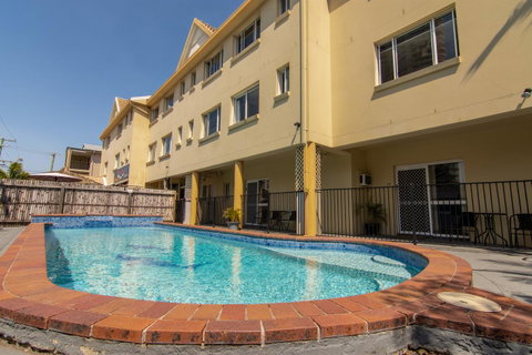 Burleigh Gold Coast Motel - QLD Tourism 21