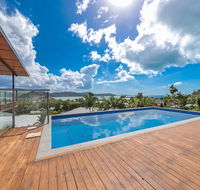 Viewpoint Holiday Home - Cannonvale