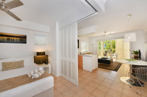 Port Douglas Apartments - Adults Only Oasis - QLD Tourism 30