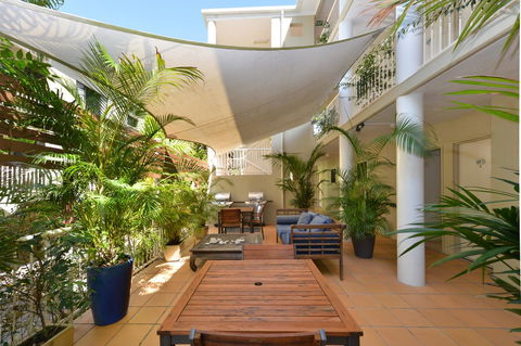 Port Douglas Apartments - Adults Only Oasis - QLD Tourism 11