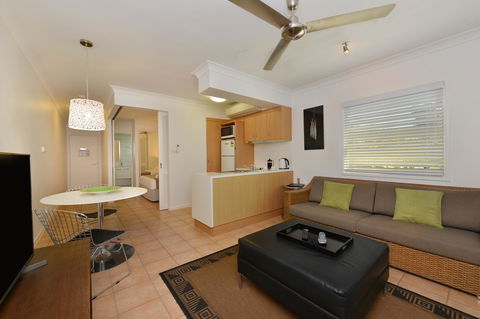 Port Douglas Apartments - Adults Only Oasis - QLD Tourism 7
