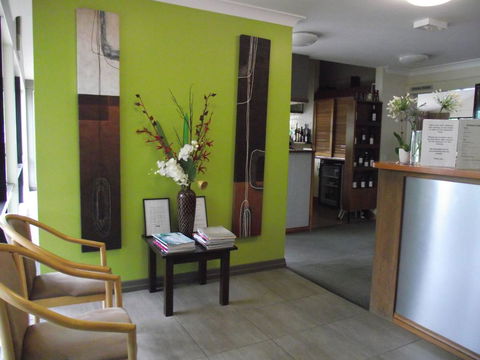 Eastgate On The Range Motel - QLD Tourism 23