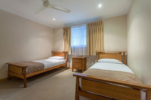 Eastgate On The Range Motel - QLD Tourism 14
