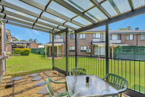 Fountain View Estate - We Accommodate - QLD Tourism 1