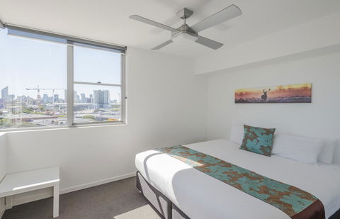 Eastwood Apartments - QLD Tourism 14