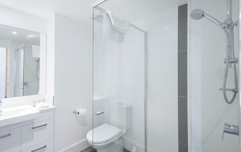 Eastwood Apartments - QLD Tourism 9