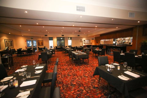 Roma Explorers Inn - QLD Tourism 16