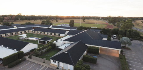 Roma Explorers Inn - QLD Tourism 3