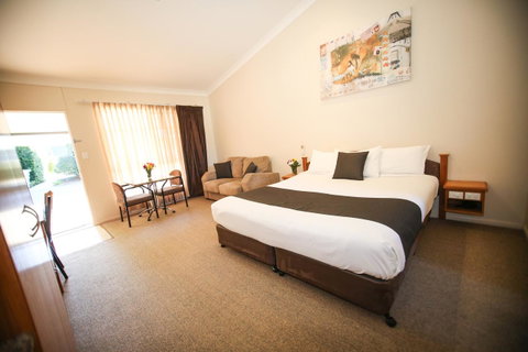 Roma Explorers Inn - QLD Tourism 0