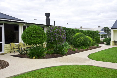 Roma Explorers Inn - QLD Tourism 11