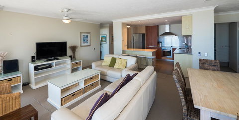 Carrington Court - QLD Tourism 29