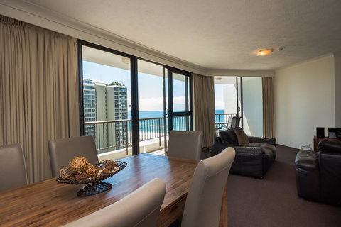 Carrington Court - QLD Tourism 28