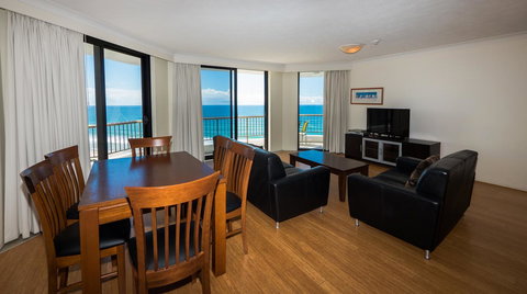 Carrington Court - QLD Tourism 13