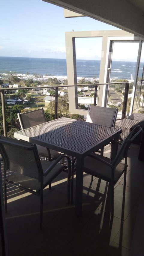 Maroochy Sands Holiday Apartments - QLD Tourism 0