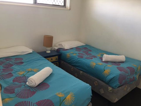 Maroochy Sands Holiday Apartments - QLD Tourism 9
