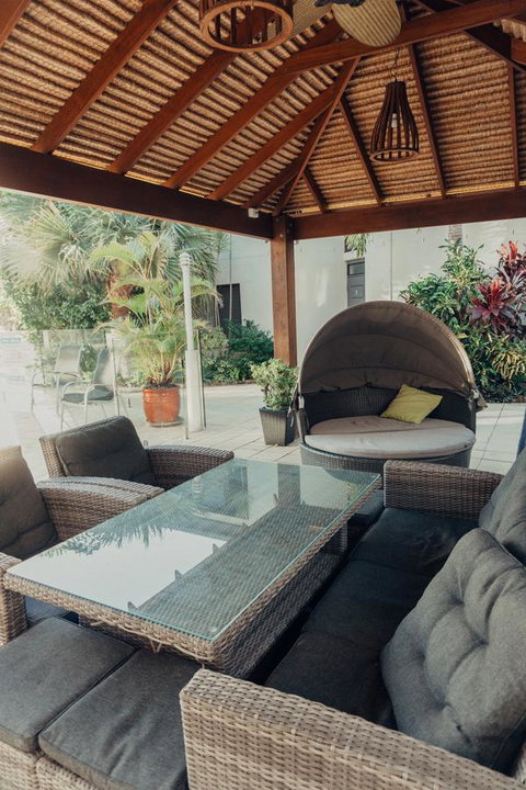 Burleigh Palms Holiday Apartments - QLD Tourism 30
