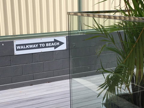 Burleigh Palms Holiday Apartments - QLD Tourism 11