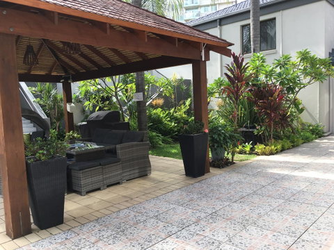 Burleigh Palms Holiday Apartments - QLD Tourism 16
