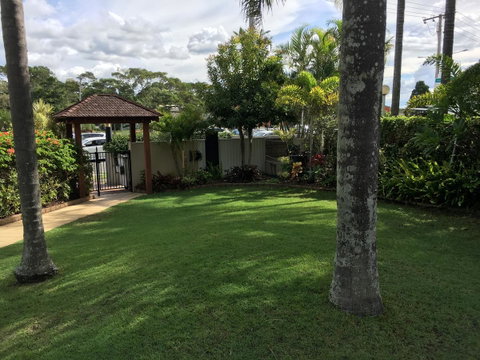 Burleigh Palms Holiday Apartments - QLD Tourism 21