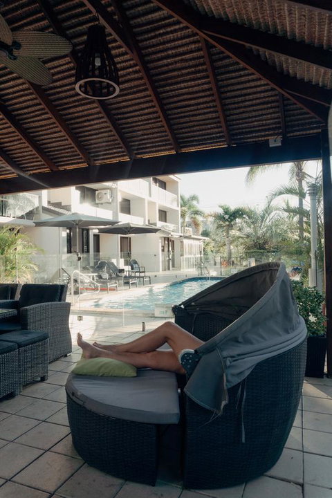 Burleigh Palms Holiday Apartments - QLD Tourism 29