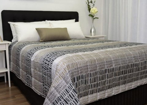 Burleigh Palms Holiday Apartments - QLD Tourism 1
