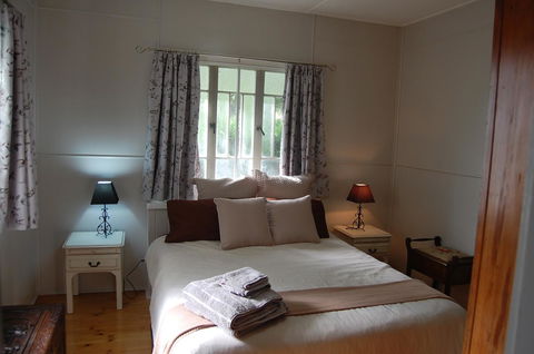 Boonah Cottage - QLD Tourism 7