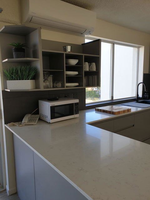 Bayview Harbourview Apartments - Queensland Tourism 10