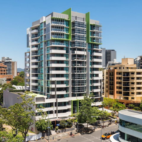 Flynn Brisbane - QLD Tourism 5
