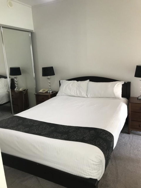 Flynn Brisbane - QLD Tourism 1
